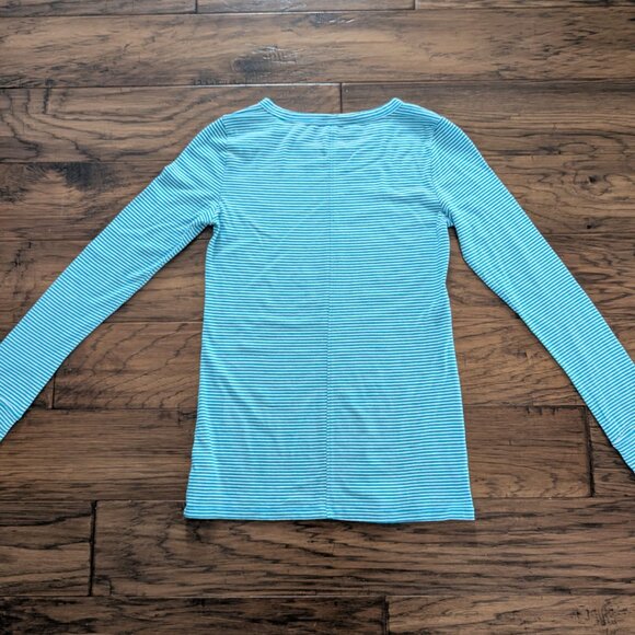Gap Featherweight long sleeve T shirt blue striped size XS - Picture 15 of 16